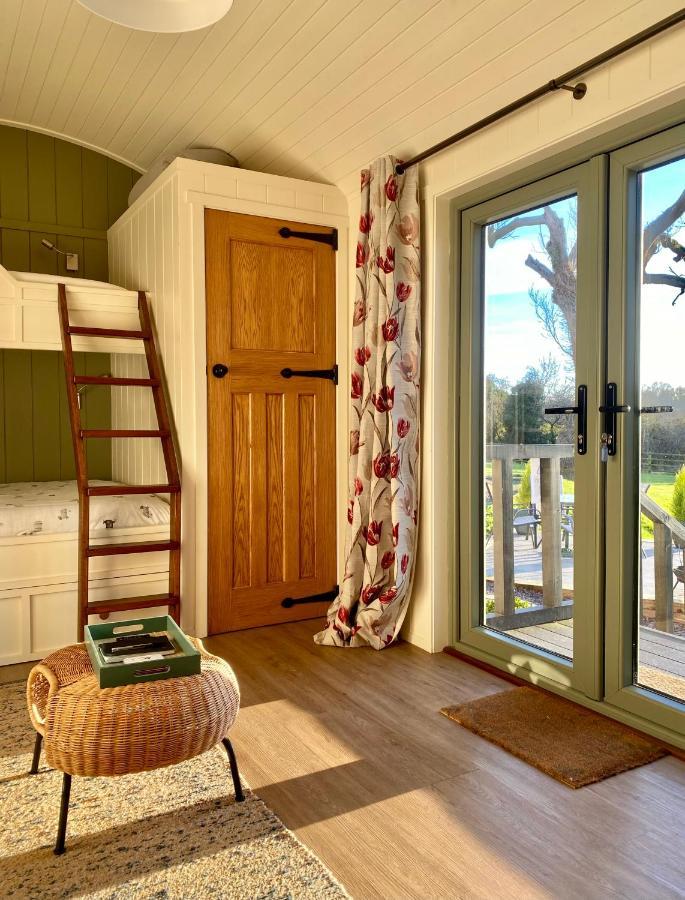 Bailey'S Hideaway Villa Portadown Buitenkant foto