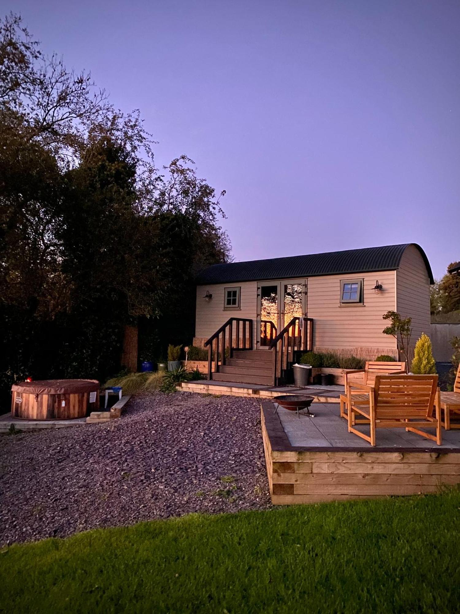 Bailey'S Hideaway Villa Portadown Buitenkant foto